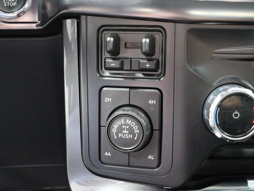 2023 Ford F-150 4x4 SuperCrew Lariat Fond du Lac WI