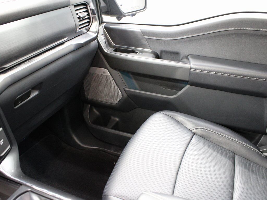 2023 Ford F-150 4x4 SuperCrew Lariat Fond du Lac WI