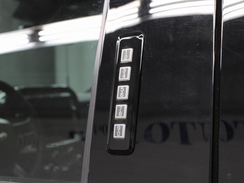 2023 Ford F-150 4x4 SuperCrew Lariat Fond du Lac WI