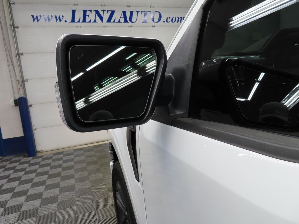 2023 Ford F-150 4x4 SuperCrew Lariat Fond du Lac WI