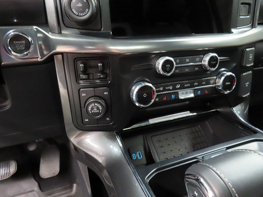 2023 Ford F-150 4x4 SuperCrew Lariat Fond du Lac WI