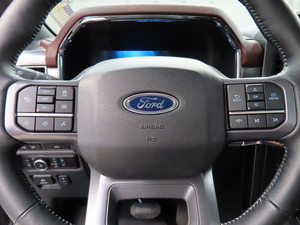 2023 Ford F-150 4x4 SuperCrew Lariat Fond du Lac WI