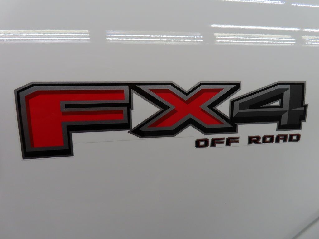 2023 Ford F-150 4x4 SuperCrew Lariat Fond du Lac WI