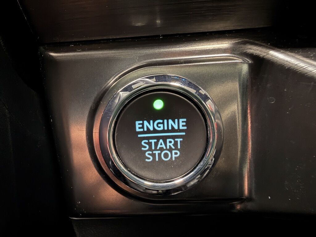 2023 Ford F-150 4x4 SuperCrew Lariat Minocqua WI