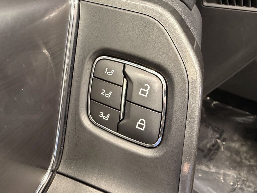 2023 Ford F-150 4x4 SuperCrew Lariat Minocqua WI