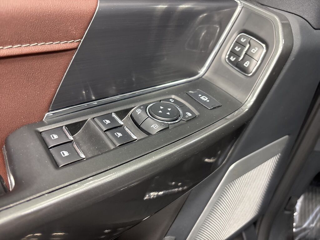 2023 Ford F-150 4x4 SuperCrew Lariat Minocqua WI