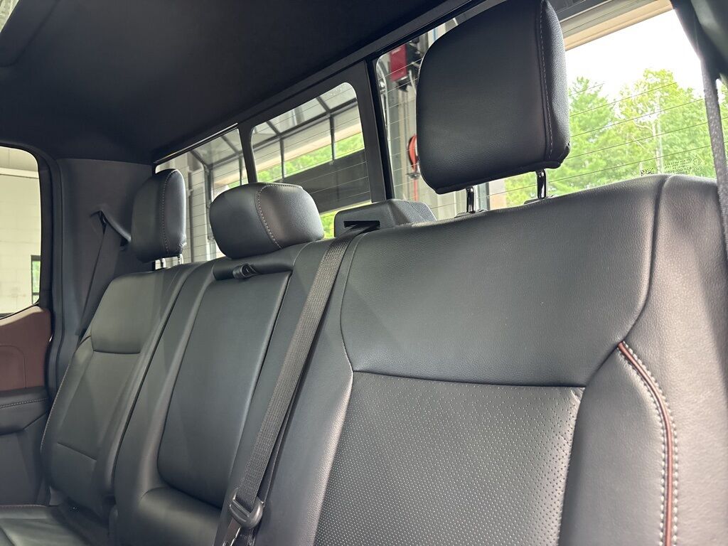 2023 Ford F-150 4x4 SuperCrew Lariat Minocqua WI