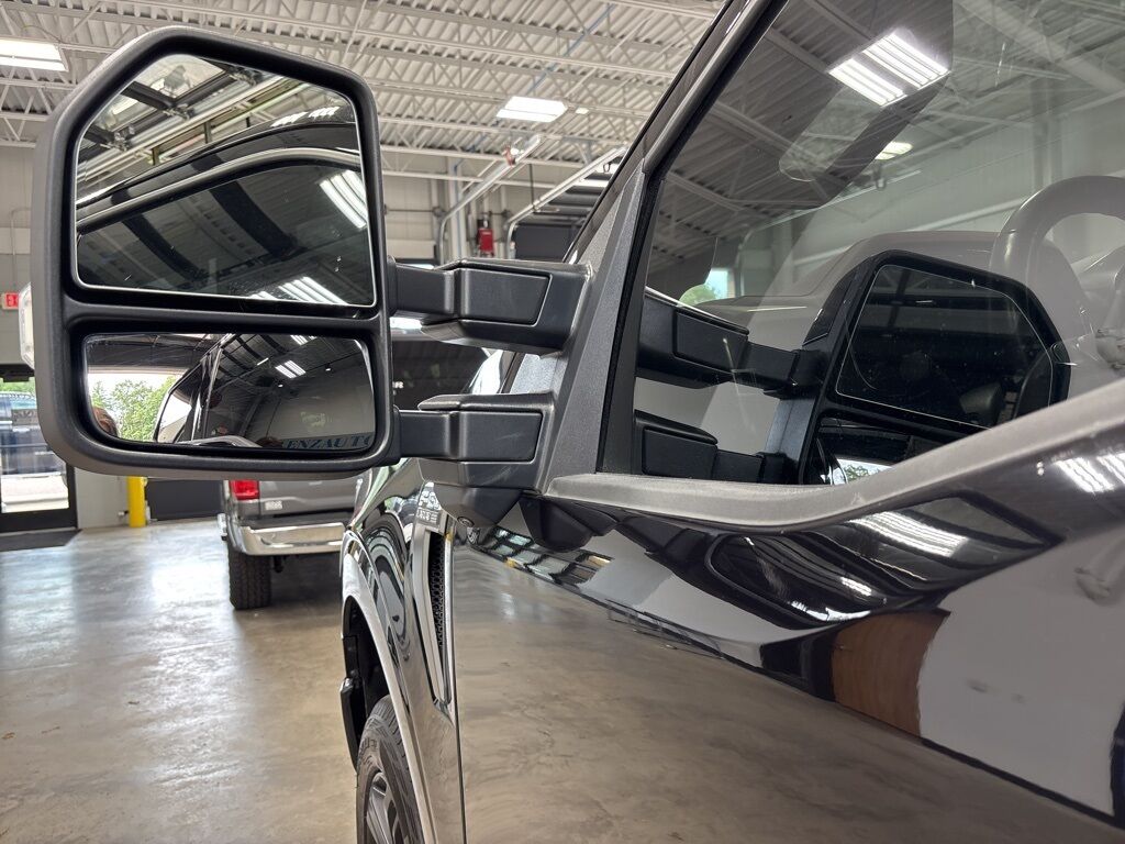 2023 Ford F-150 4x4 SuperCrew Lariat Minocqua WI