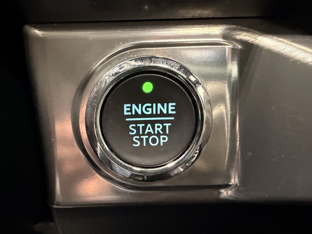 2023 Ford F-150 4x4 SuperCrew Lariat Minocqua WI