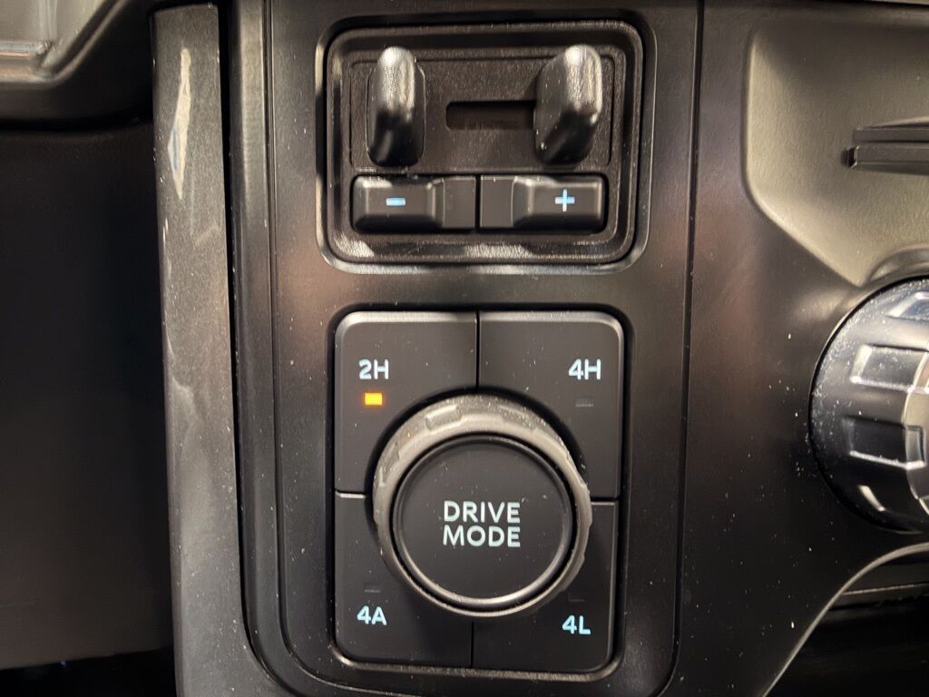 2023 Ford F-150 4x4 SuperCrew Lariat Minocqua WI