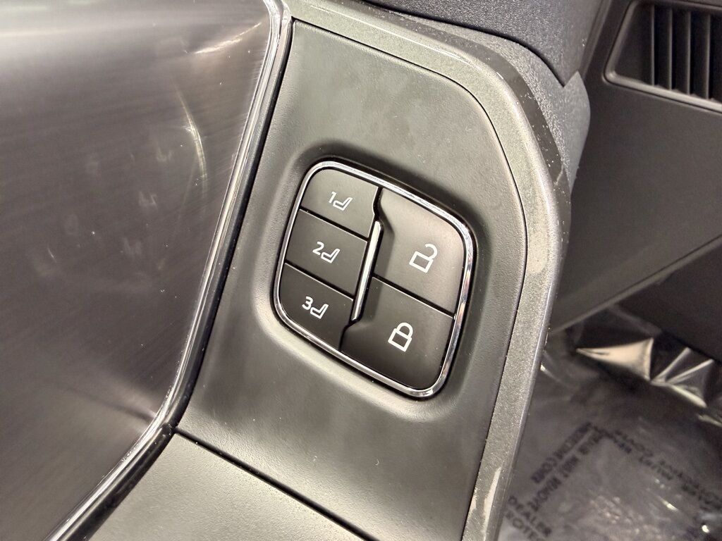 2023 Ford F-150 4x4 SuperCrew Lariat Minocqua WI