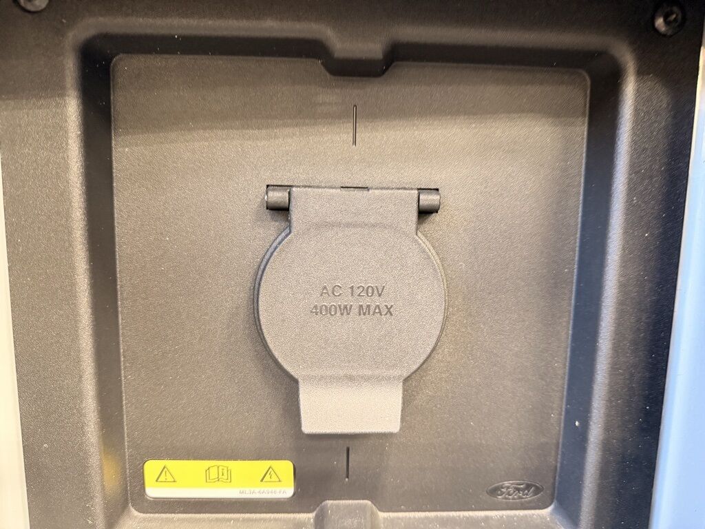 2023 Ford F-150 4x4 SuperCrew Lariat Minocqua WI