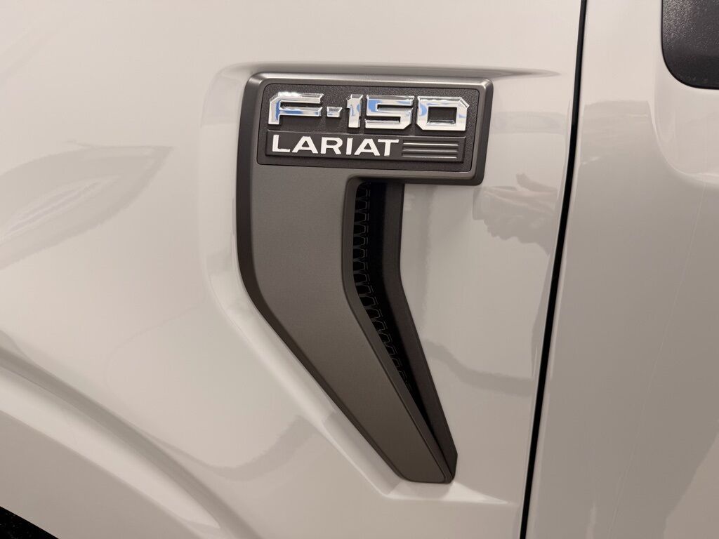 2023 Ford F-150 4x4 SuperCrew Lariat Minocqua WI