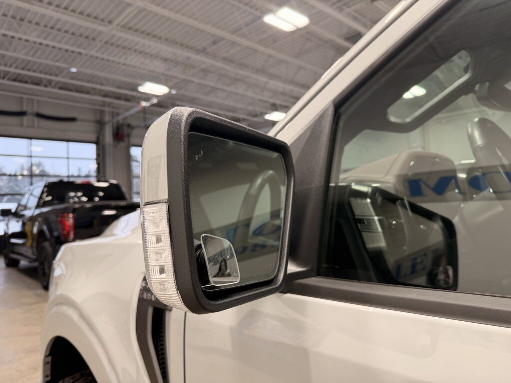 2023 Ford F-150 4x4 SuperCrew Lariat Minocqua WI