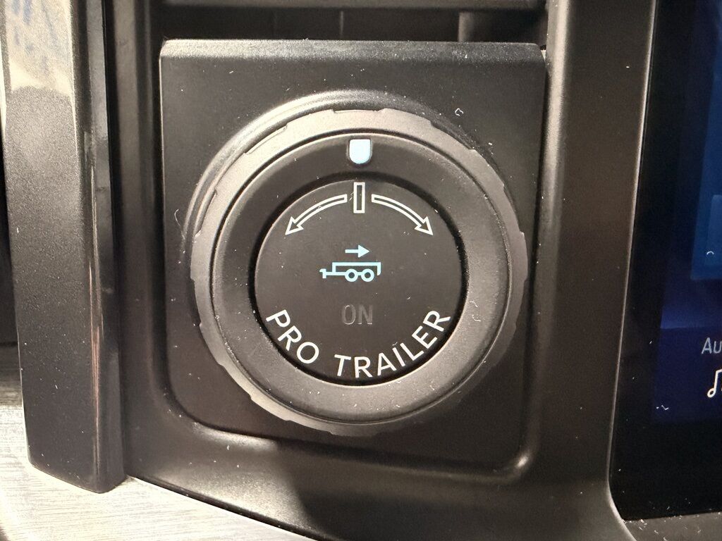 2023 Ford F-150 4x4 SuperCrew Lariat Minocqua WI