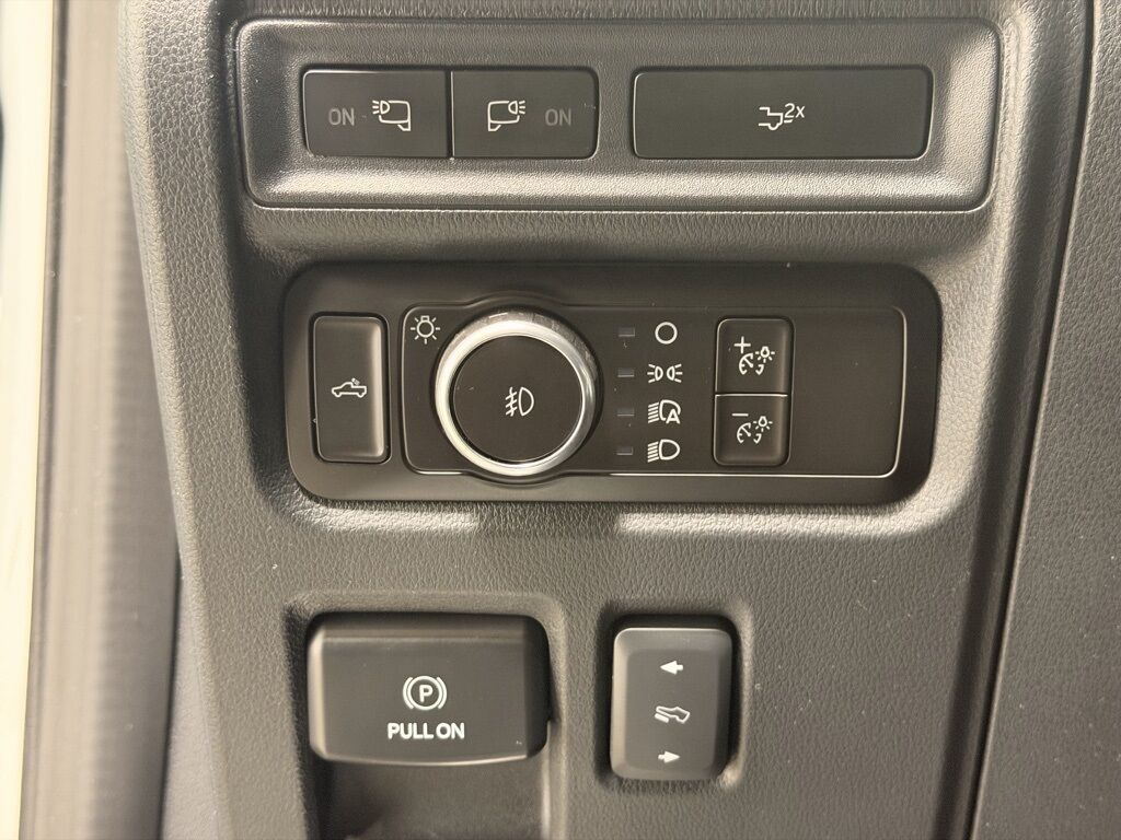 2023 Ford F-150 4x4 SuperCrew Lariat Minocqua WI