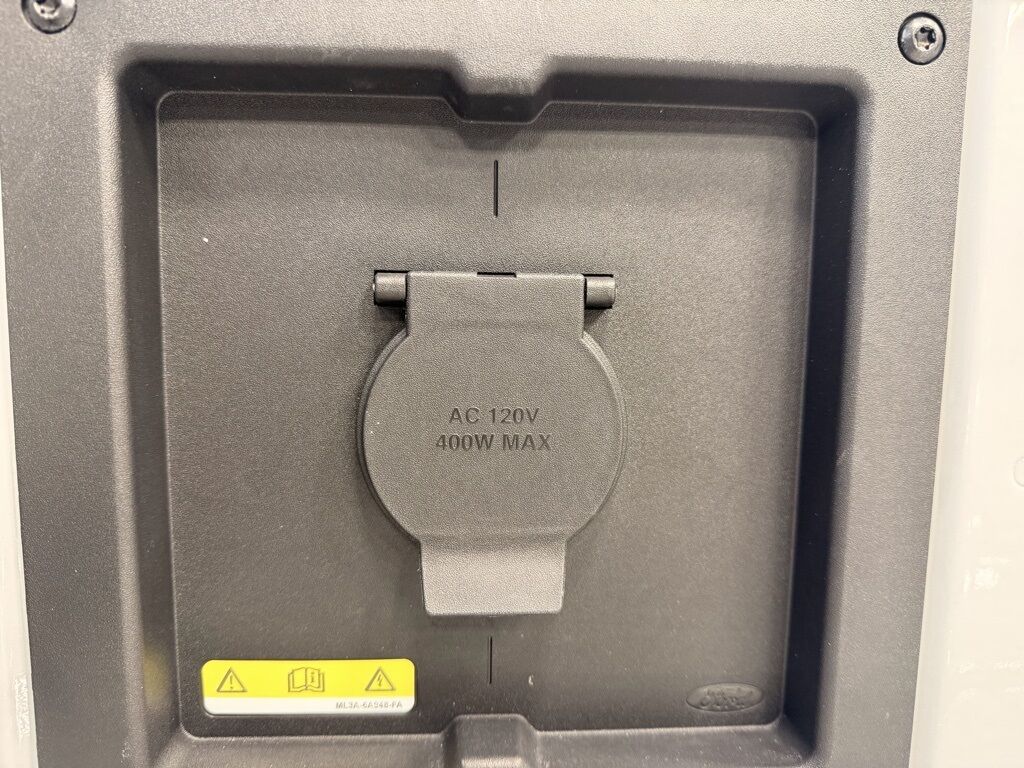 2023 Ford F-150 4x4 SuperCrew Lariat Minocqua WI