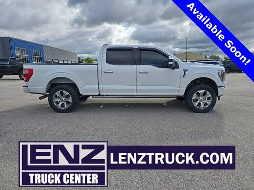 2023_Ford_F-150_4x4 SuperCrew Platinum_ Fond du Lac WI