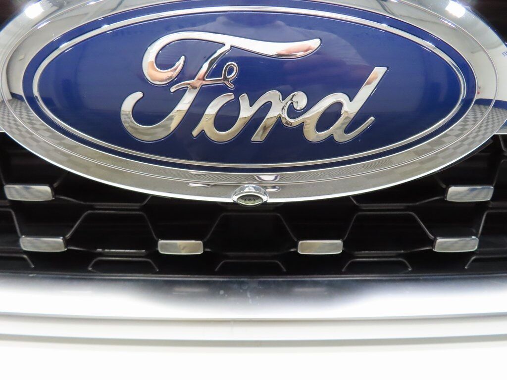 2023 Ford F-150 4x4 SuperCrew Platinum Fond du Lac WI