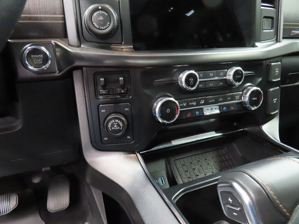 2023 Ford F-150 4x4 SuperCrew Platinum Fond du Lac WI