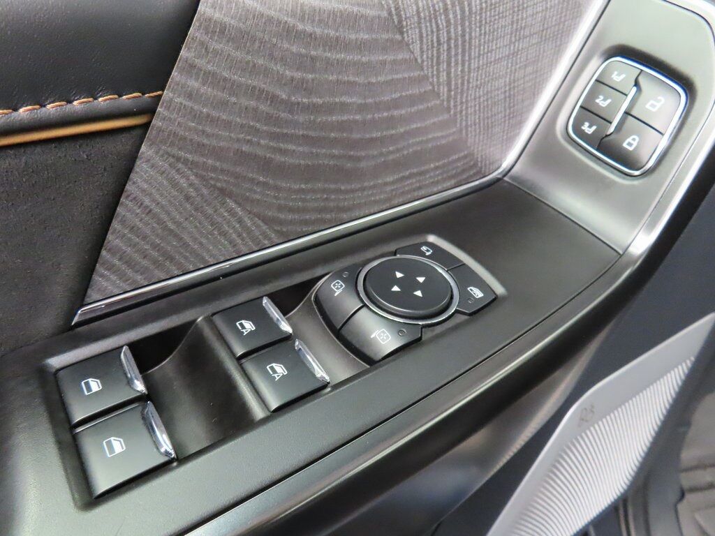 2023 Ford F-150 4x4 SuperCrew Platinum Fond du Lac WI