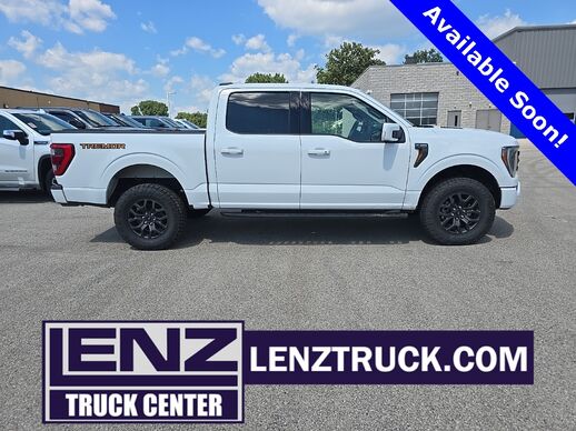 2023_Ford_F-150_4x4 SuperCrew Tremor_ Fond du Lac WI