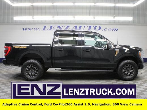 2023_Ford_F-150_4x4 SuperCrew Tremor_ Fond du Lac WI