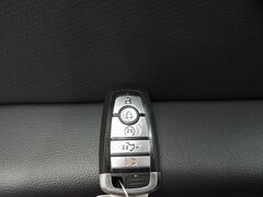 2023 Ford F-150 4x4 SuperCrew XLT Fond du Lac WI