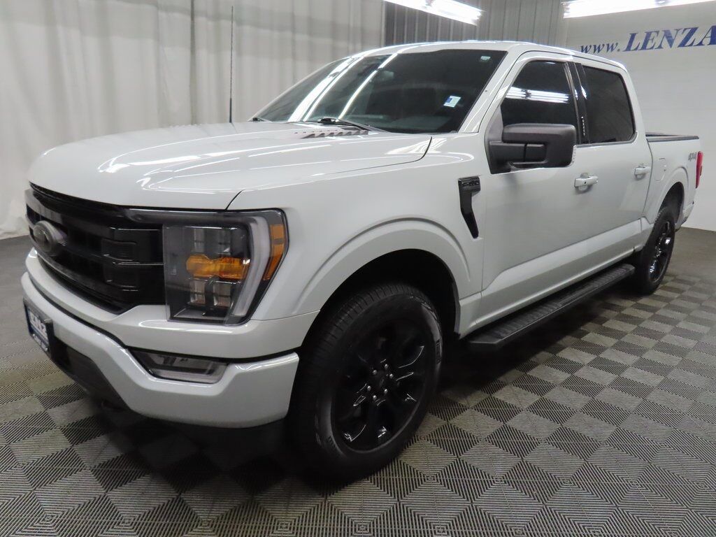 2023 Ford F-150 4x4 SuperCrew XLT Fond du Lac WI