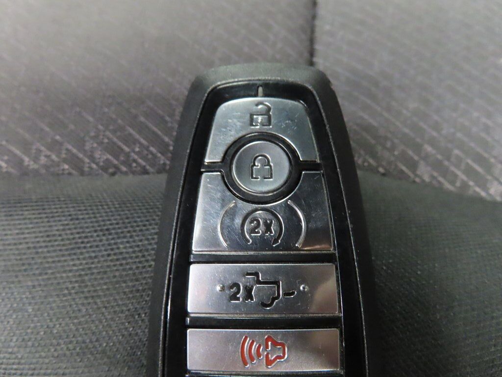 2023 Ford F-150 4x4 SuperCrew XLT Fond du Lac WI