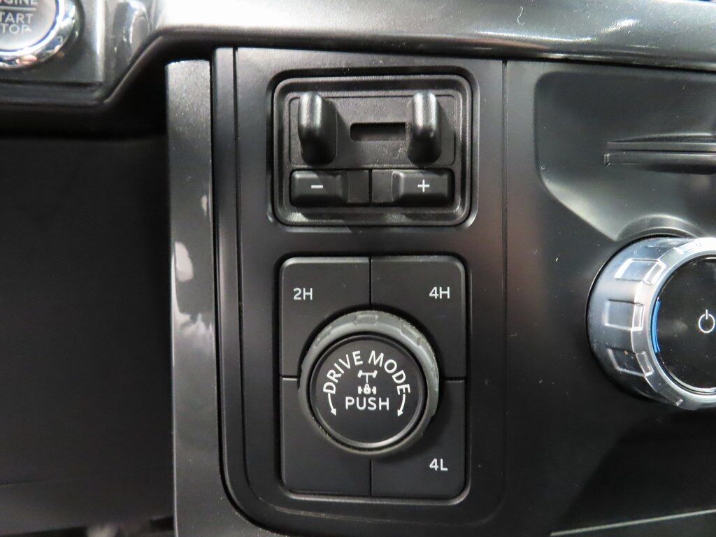 2023 Ford F-150 4x4 SuperCrew XLT Fond du Lac WI