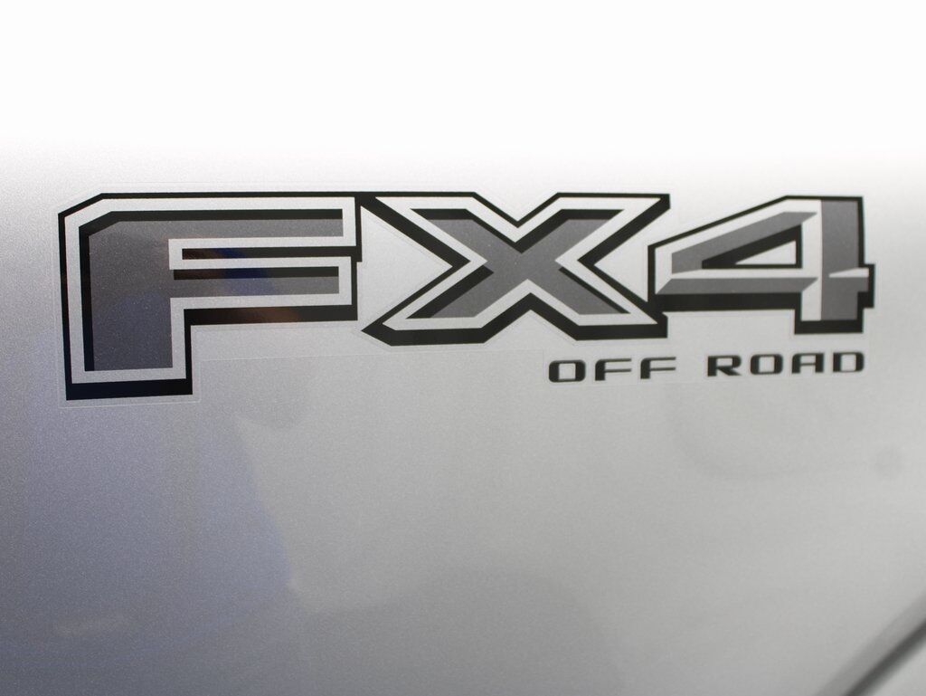 2023 Ford F-150 4x4 SuperCrew XLT Fond du Lac WI