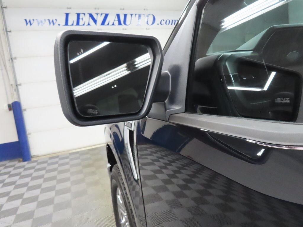 2023 Ford F-150 4x4 SuperCrew XLT Fond du Lac WI