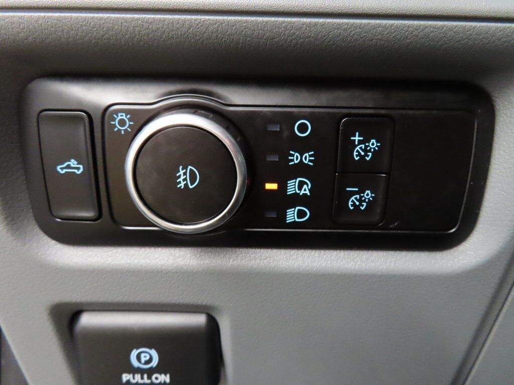 2023 Ford F-150 4x4 SuperCrew XLT Fond du Lac WI