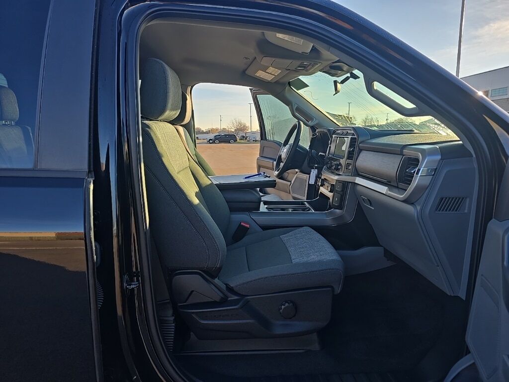 2023 Ford F-150 4x4 SuperCrew XLT Fond du Lac WI