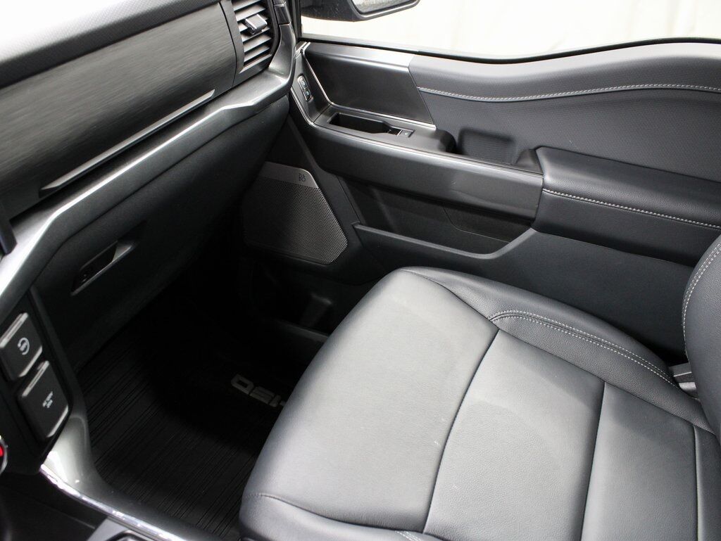 2023 Ford F-150 4x4 SuperCrew XLT Fond du Lac WI