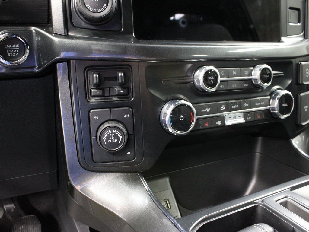 2023 Ford F-150 4x4 SuperCrew XLT Fond du Lac WI