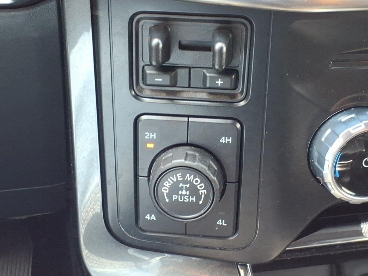 2023 Ford F-150 LARIAT Uvalde TX