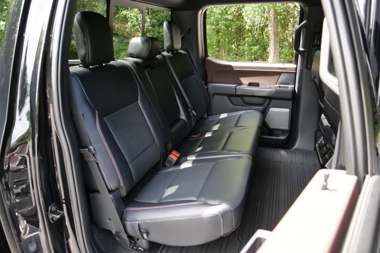 2023 Ford F-150 LARIAT 4X4 / B&O Sound / Cooled Seats / V6 EcoBoost! Lincolnton NC