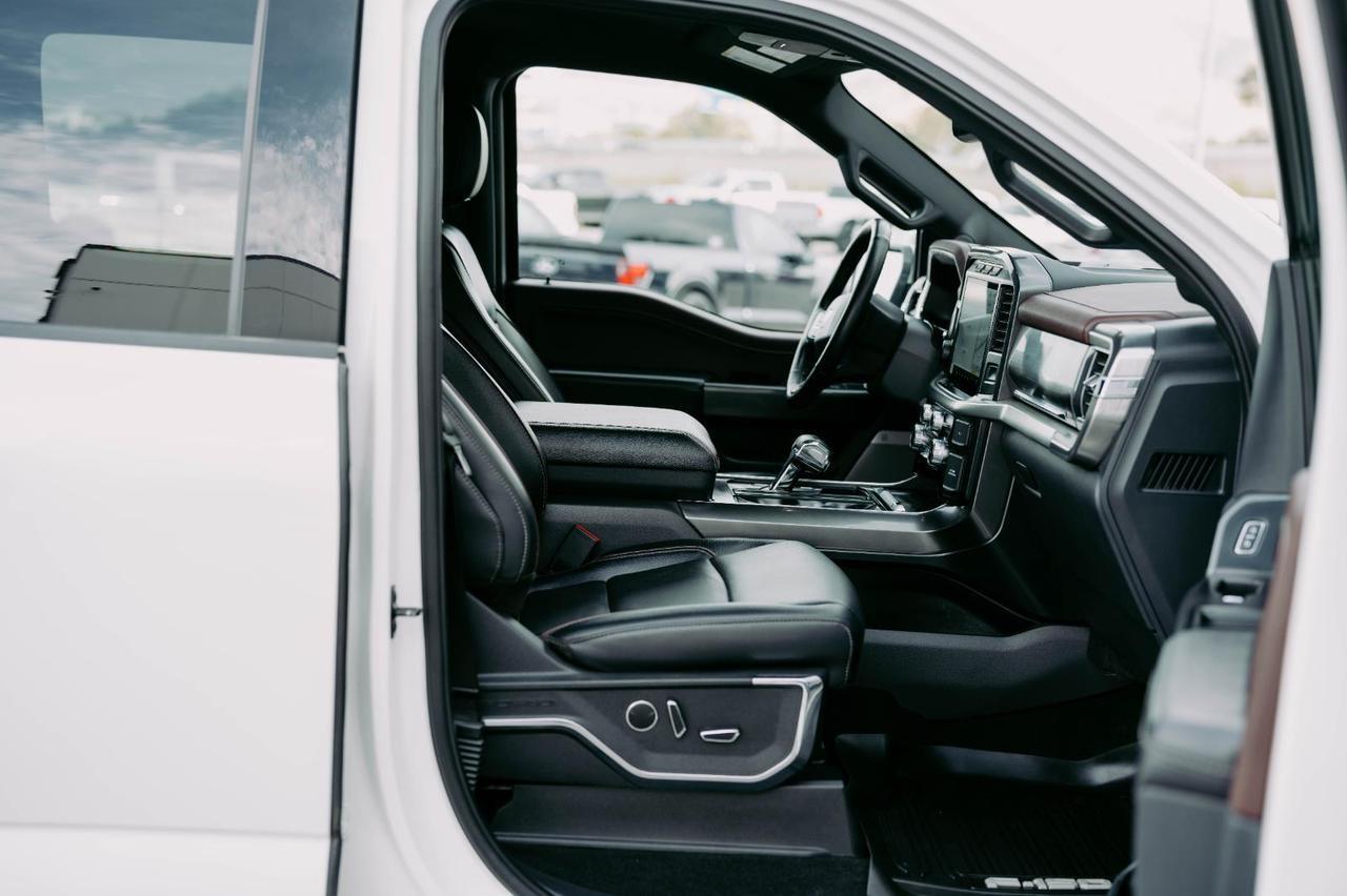 2023 Ford F-150 Lariat photo 18