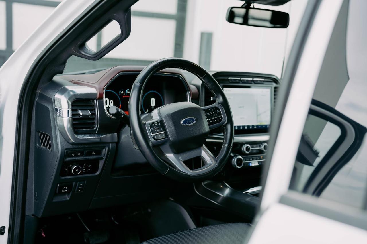 2023 Ford F-150 Lariat photo 17