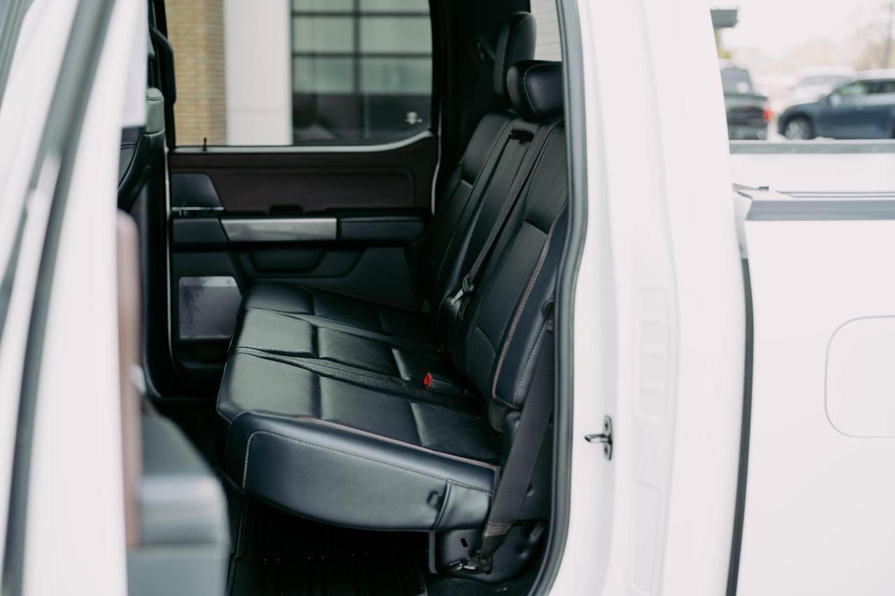 2023 Ford F-150 Lariat photo 11