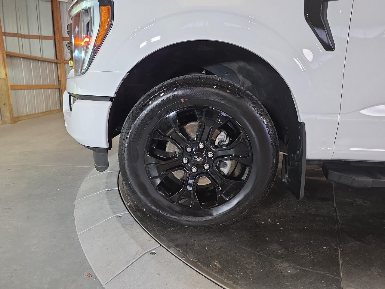 2023 Ford F-150 LARIAT Sand Lake NY