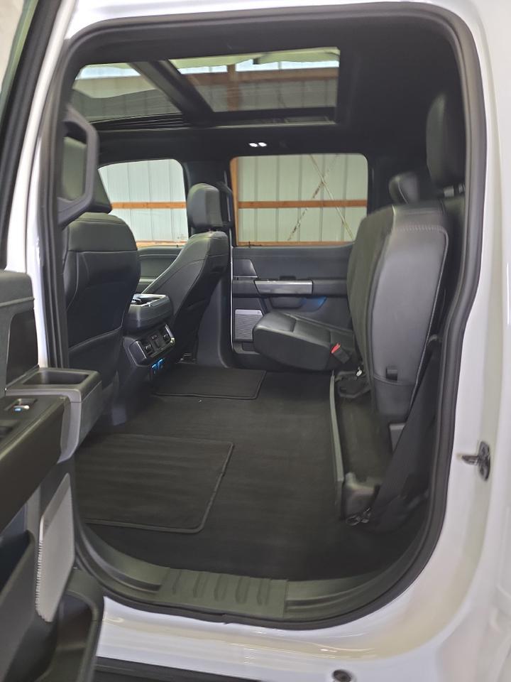 2023 Ford F-150 LARIAT Sand Lake NY