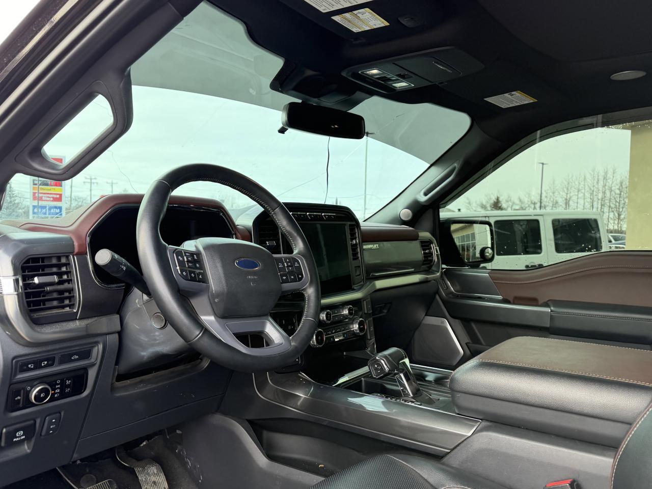 2023 Ford F-150 LARIAT l 4X4 l CREW l 6'' LIFT KIT l SUB WOOFS l BARK! BARK! Redwater AB