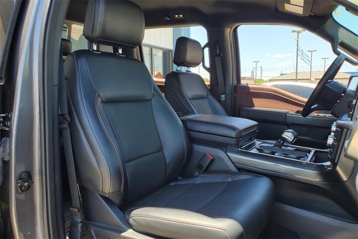 2023 Ford F-150 Lariat  TX