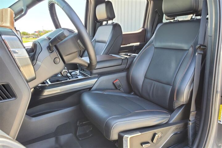 2023 Ford F-150 Lariat  TX