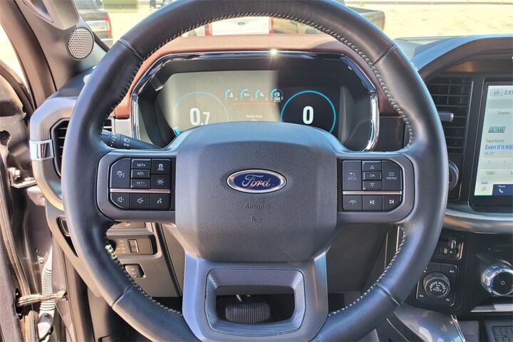 2023 Ford F-150 Lariat  TX