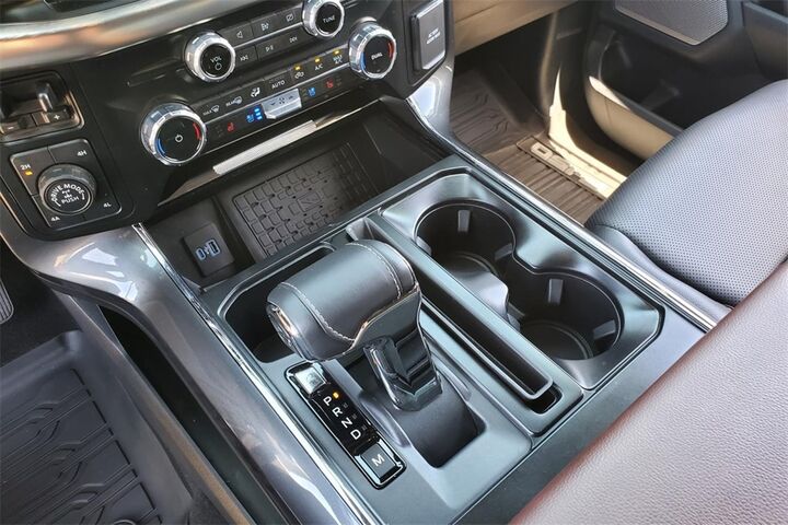 2023 Ford F-150 Lariat  TX