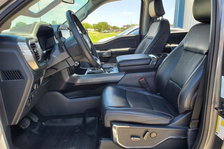 2023 Ford F-150 Lariat  TX